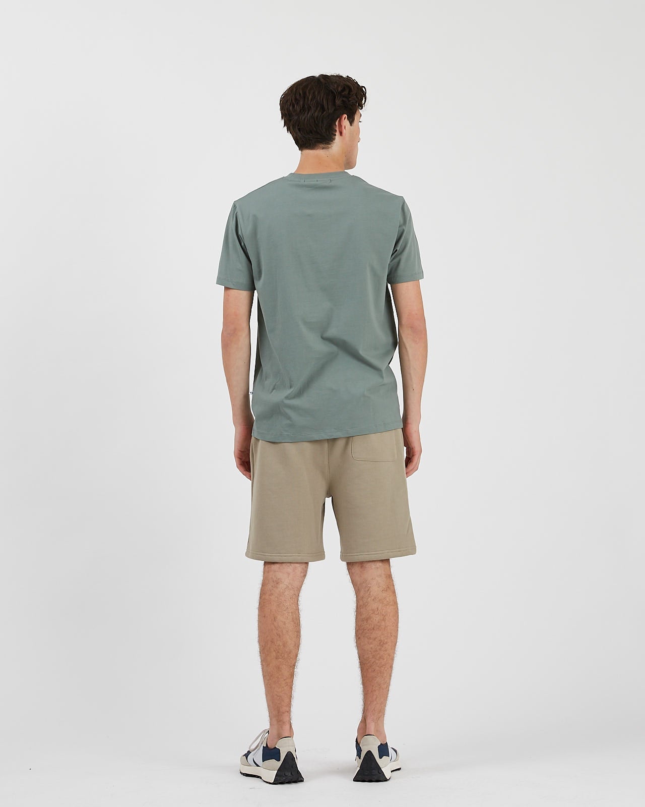 
                  
                    AARHUS Lorbeerkranz T-Shirt
                  
                