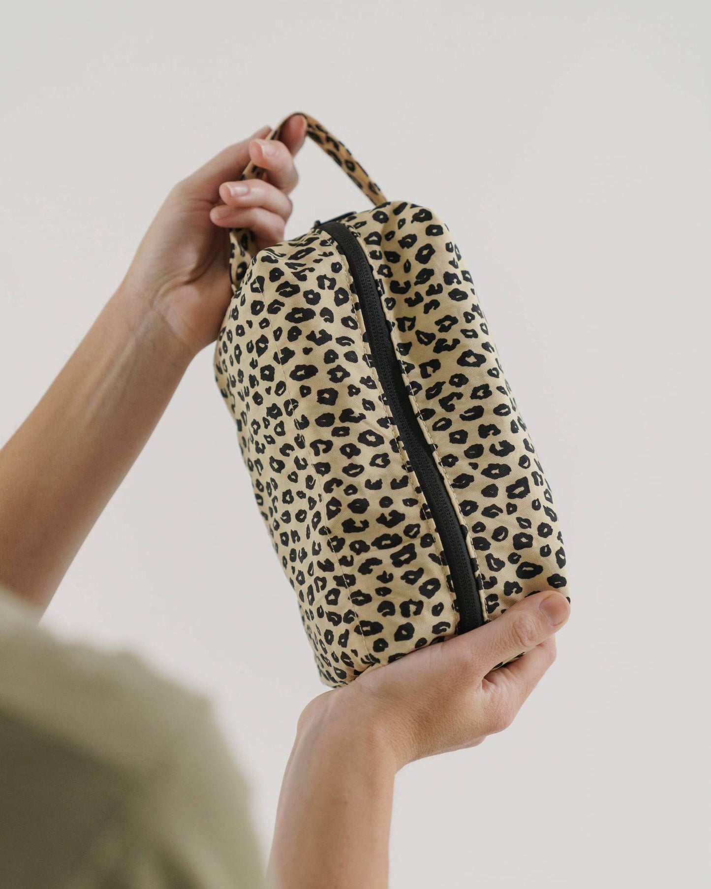 
                  
                    DOPP KIT Honey Leopard Tasche
                  
                