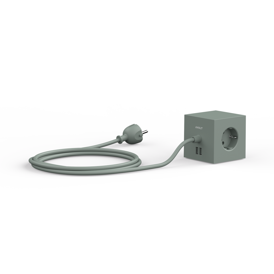 
                  
                    SQUARE 1 Eichengrüner Magnet und USB-Verlängerungskabel
                  
                