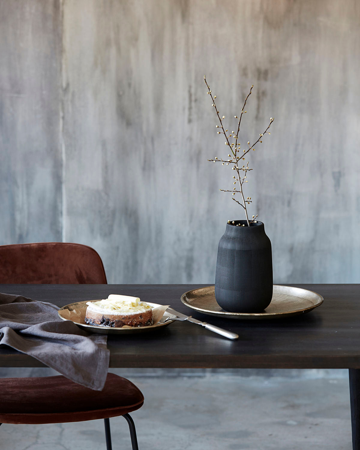 
                  
                    GROOVE Black Vase
                  
                