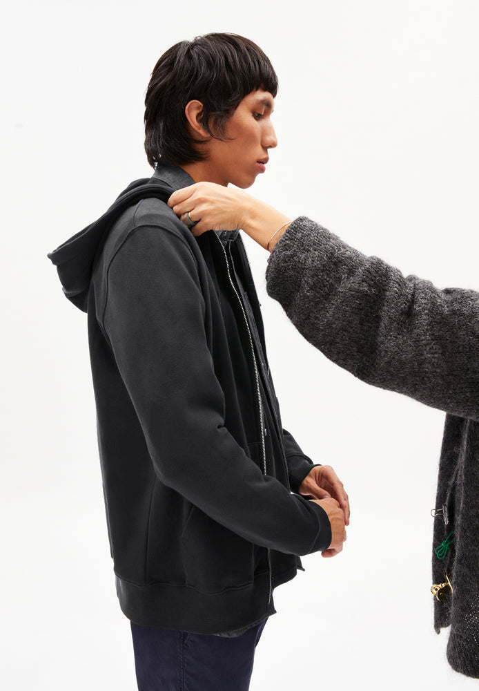 
                  
                    GAASTON COMFORT Graphite Strickjacke
                  
                