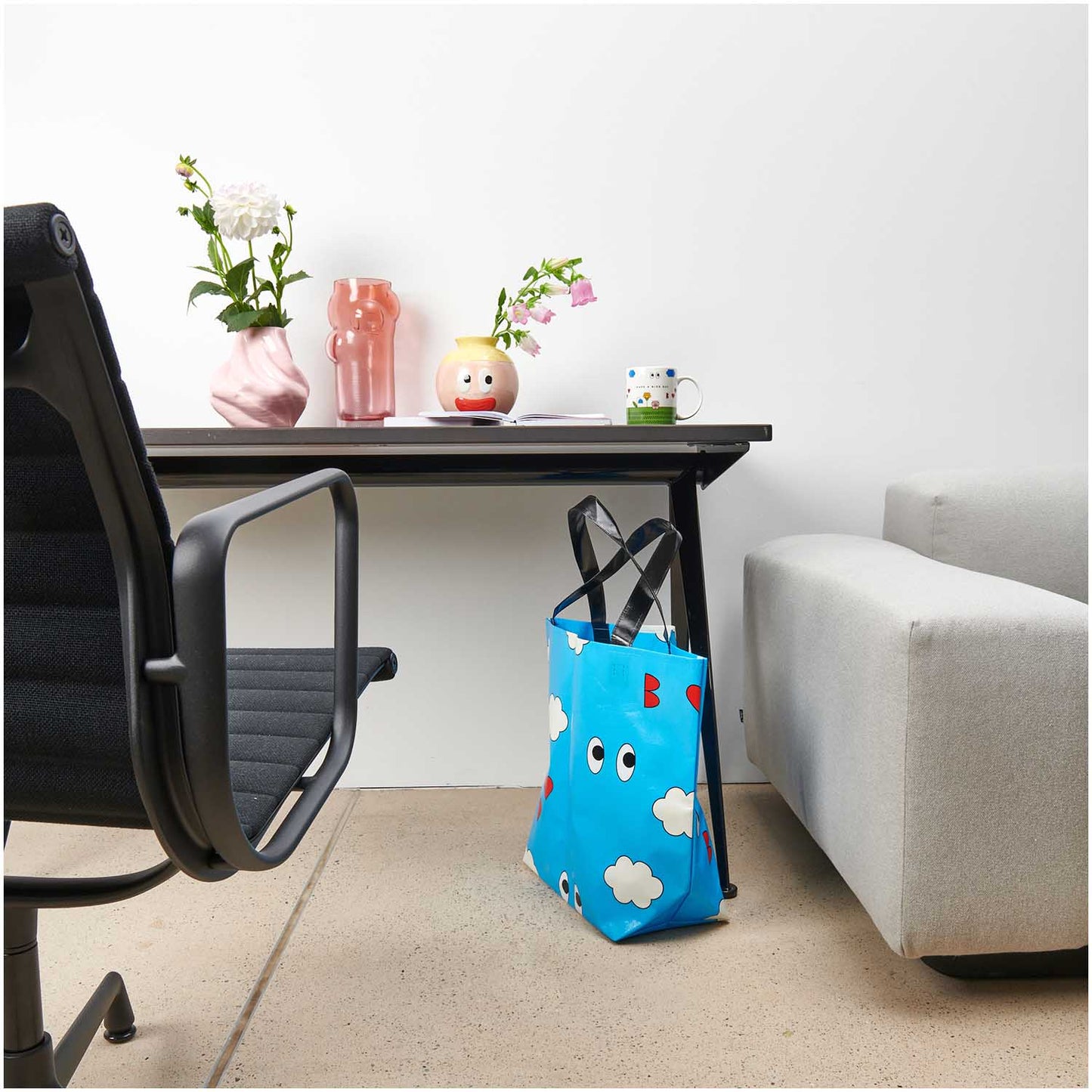 
                  
                    Blaue Eye-Candy-Tasche
                  
                