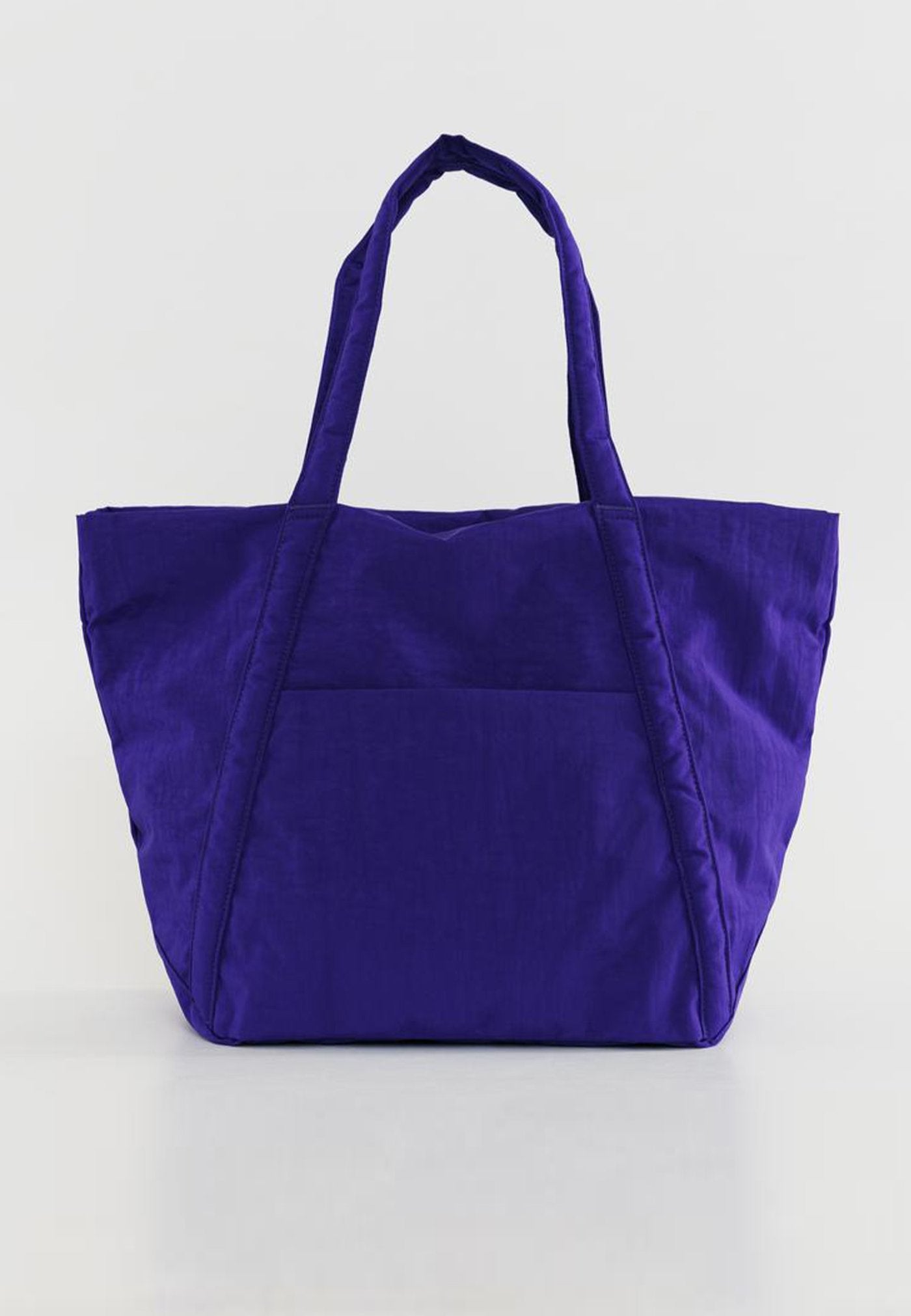 
                  
                    TRAVEL CLOUD Schwarze Tasche
                  
                