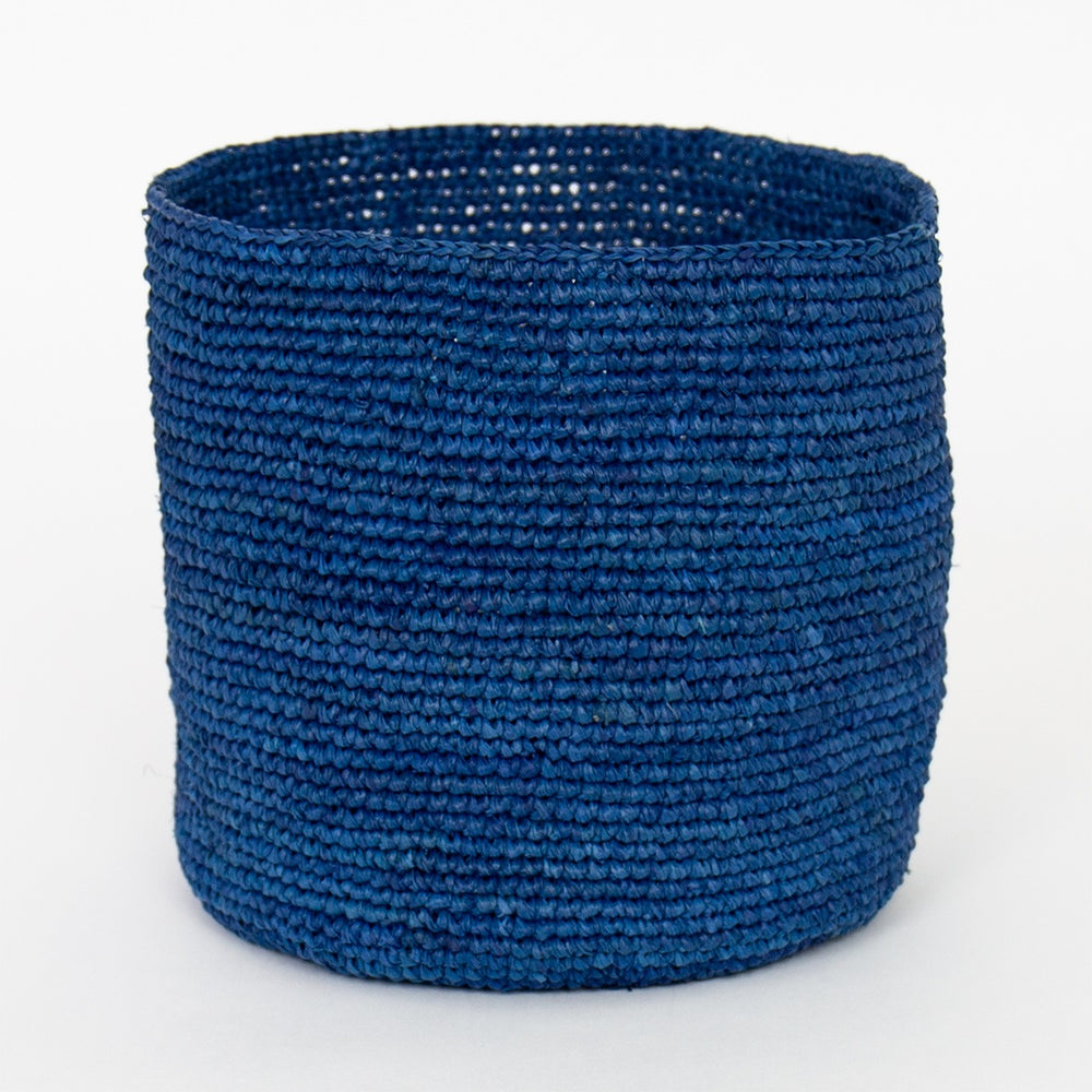 Mittlerer blauer Bastkorb