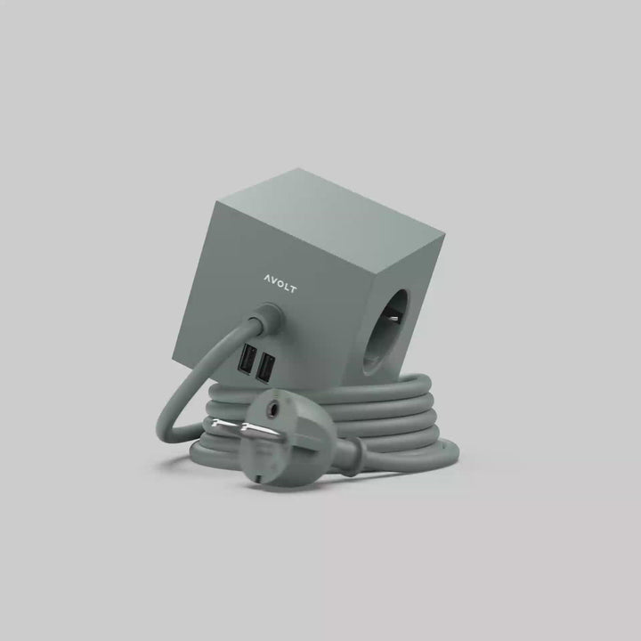 
                  
                    SQUARE 1 Eichengrüner Magnet und USB-Verlängerungskabel
                  
                