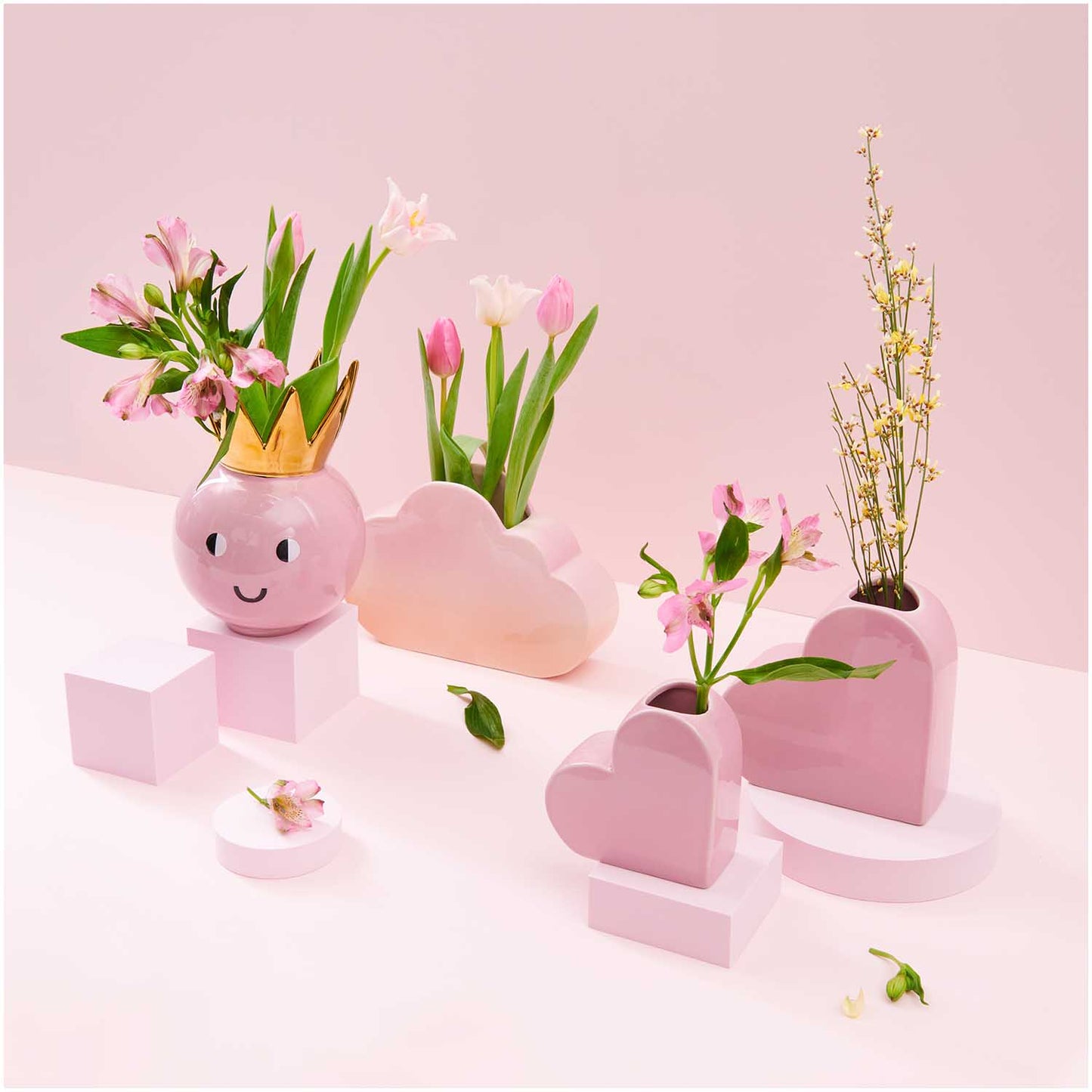 
                  
                    Kleine rosa Keramik-Herzvase
                  
                