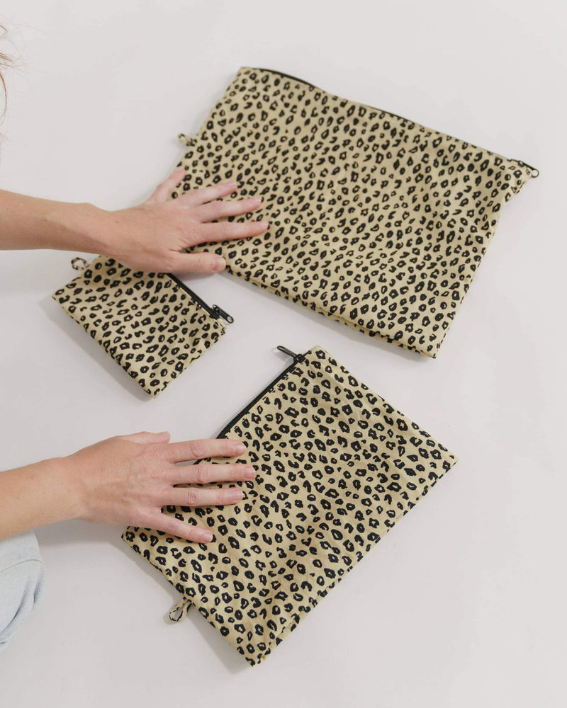 
                  
                    GO POUCH SET Honey Leopard Bag
                  
                