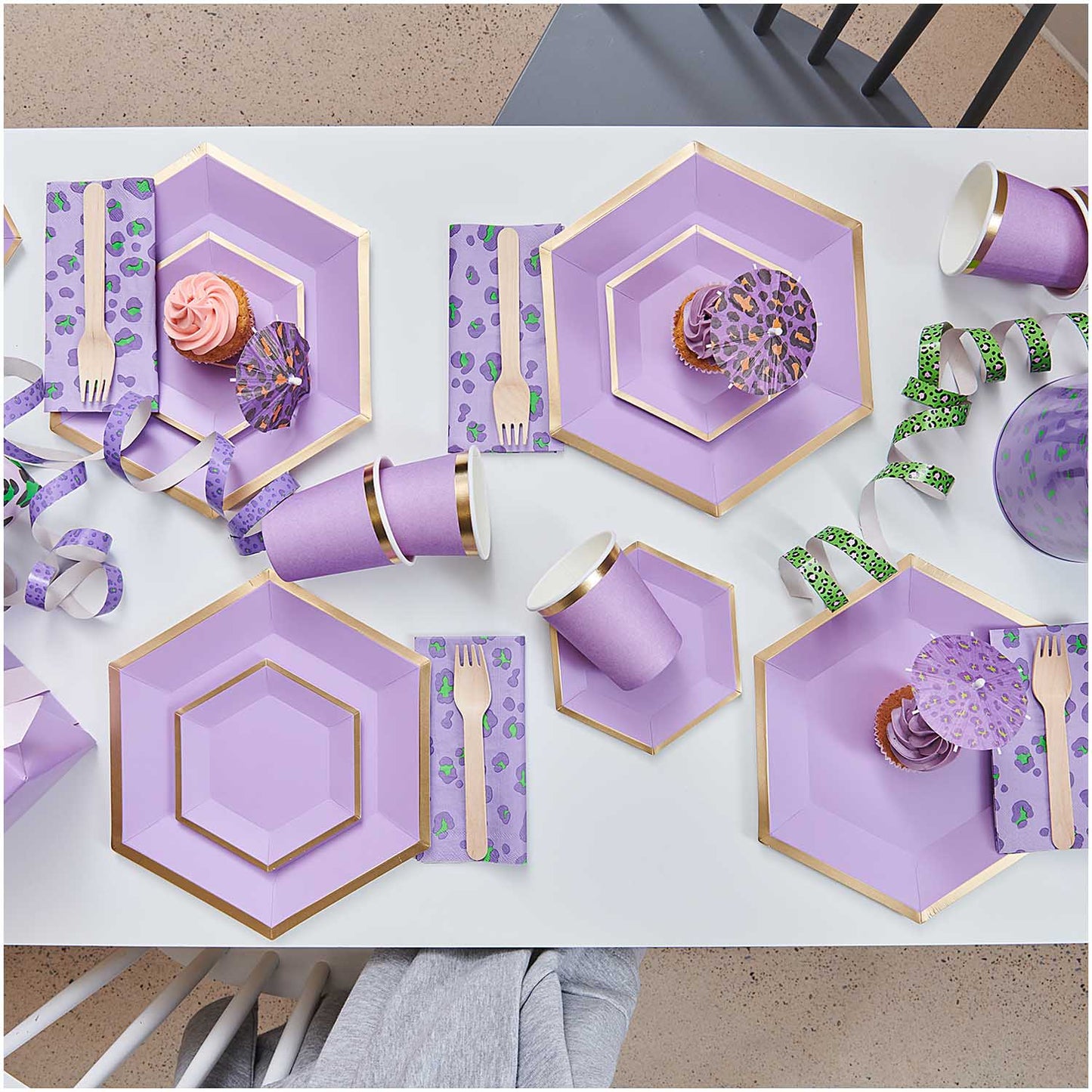 
                  
                    Lilac Green Acid Leo Servietten-Set
                  
                