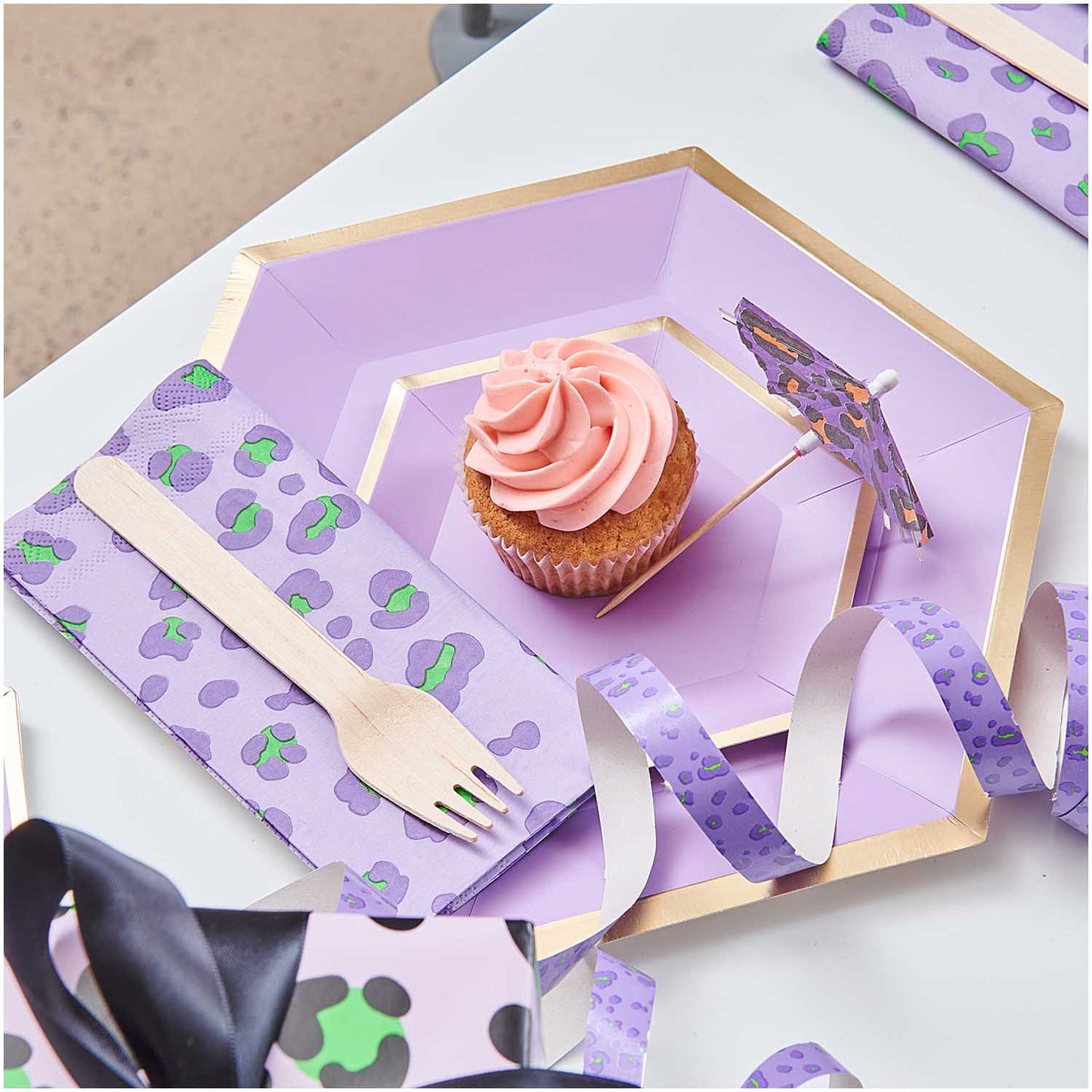 
                  
                    Lilac Green Acid Leo Servietten-Set
                  
                