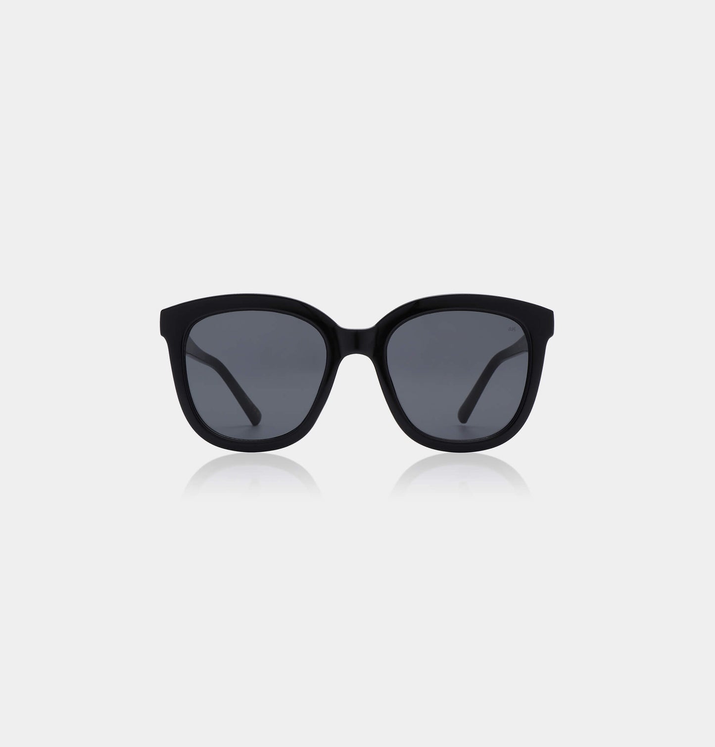 
                  
                    BILLY Schwarze Sonnenbrille
                  
                