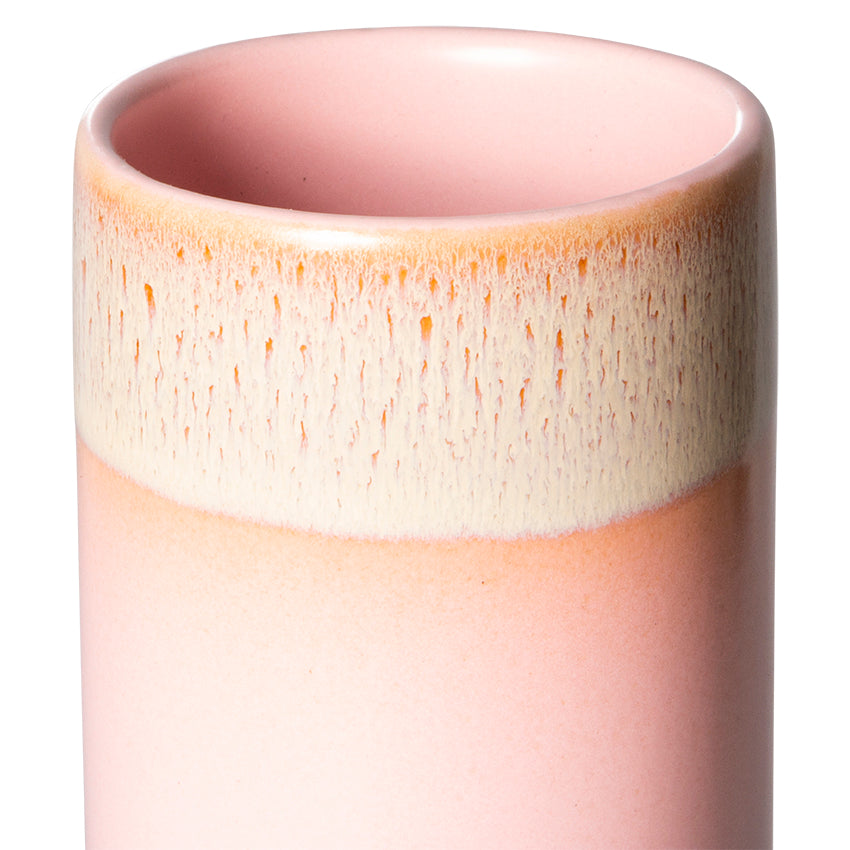 
                  
                    Extra kleine rosa Keramikvase aus den 70er Jahren
                  
                