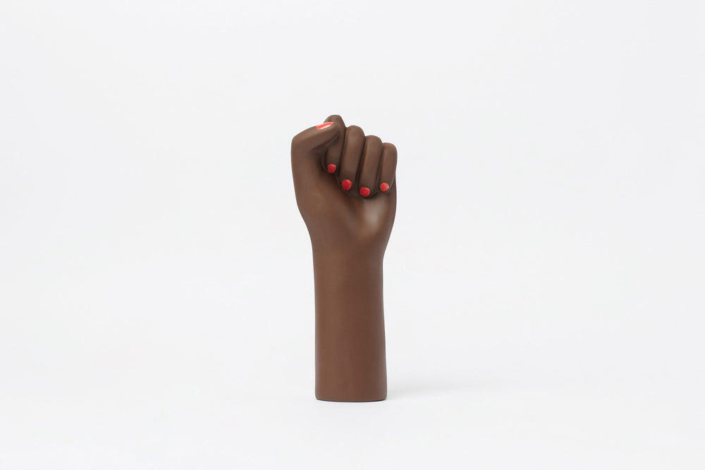Kleine schwarze Girl-Power-Vase