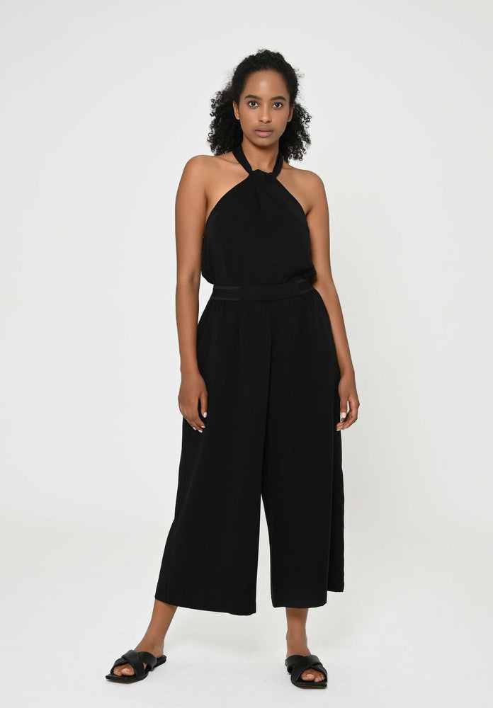 
                  
                    TAVIRA Schwarze Tencel-Hose 
                  
                