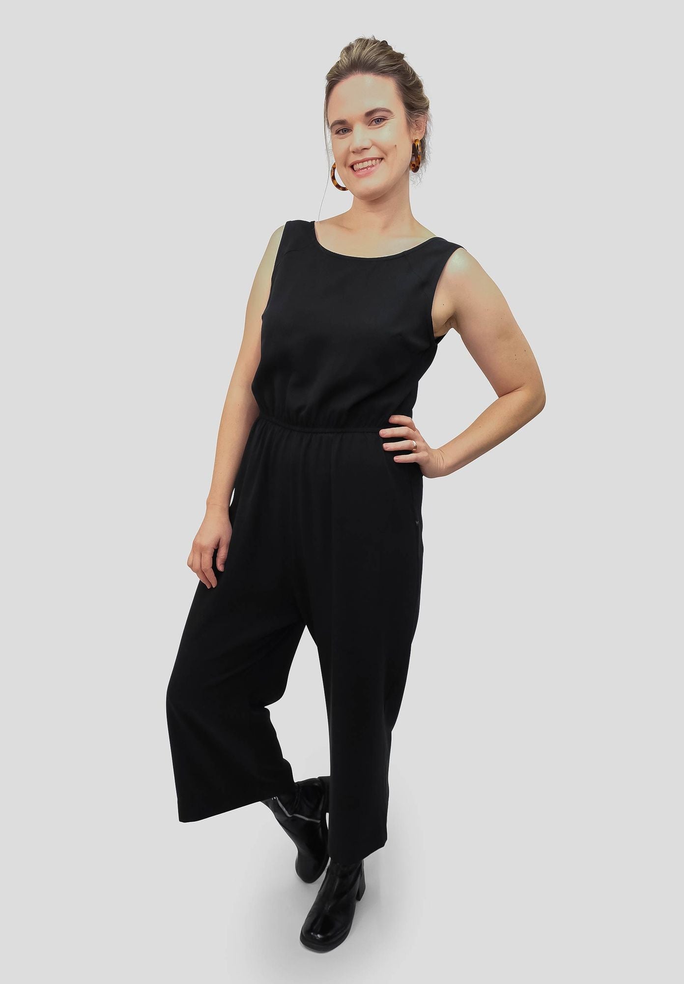 
                  
                    STAINE Schwarzer Overall
                  
                