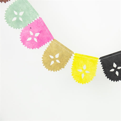 
                  
                    LACE Multicolour Garland
                  
                
