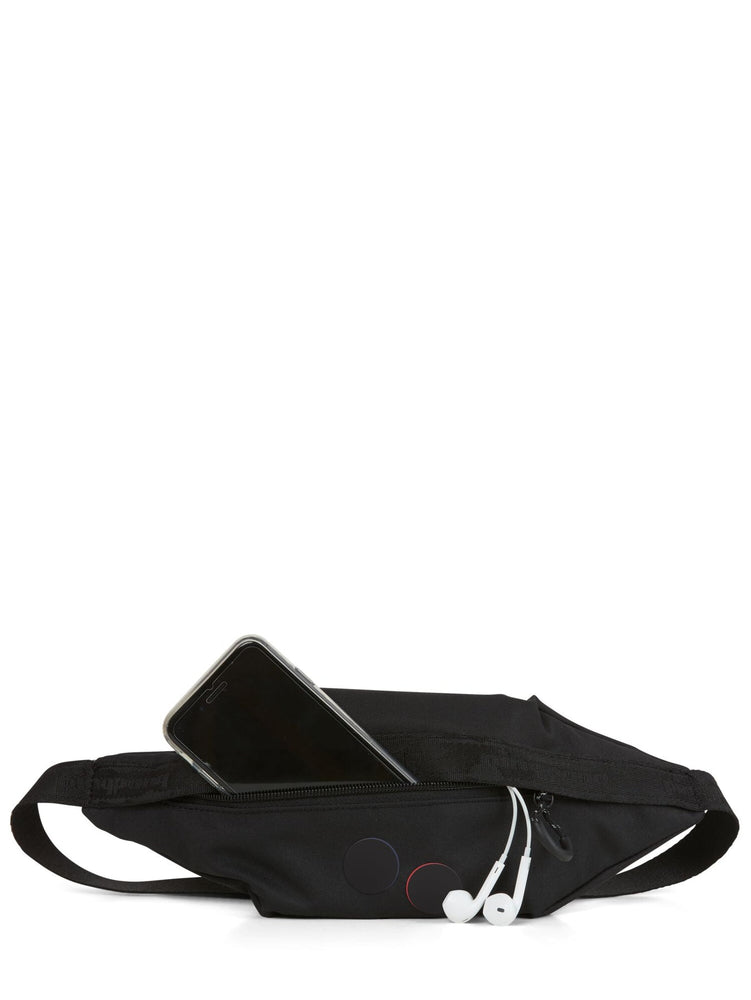 
                  
                    NIK – Verwurzelte schwarze Tasche
                  
                