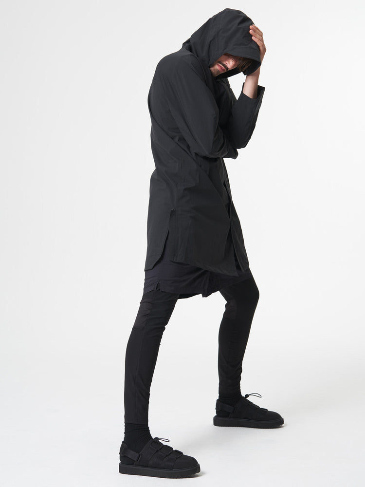 
                  
                    Torfschwarze Aestech-Parkajacke
                  
                