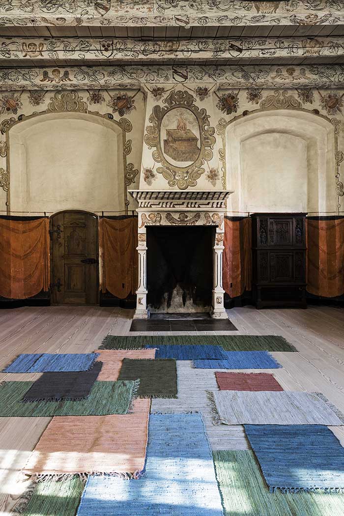 
                  
                    Kleiner himmelblauer Chindi-Teppich
                  
                