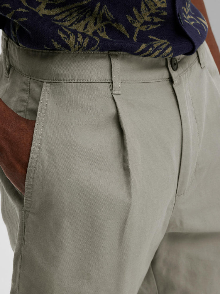 
                  
                    SLHCOMFORT-JONES Vetiver Linen Shorts
                  
                