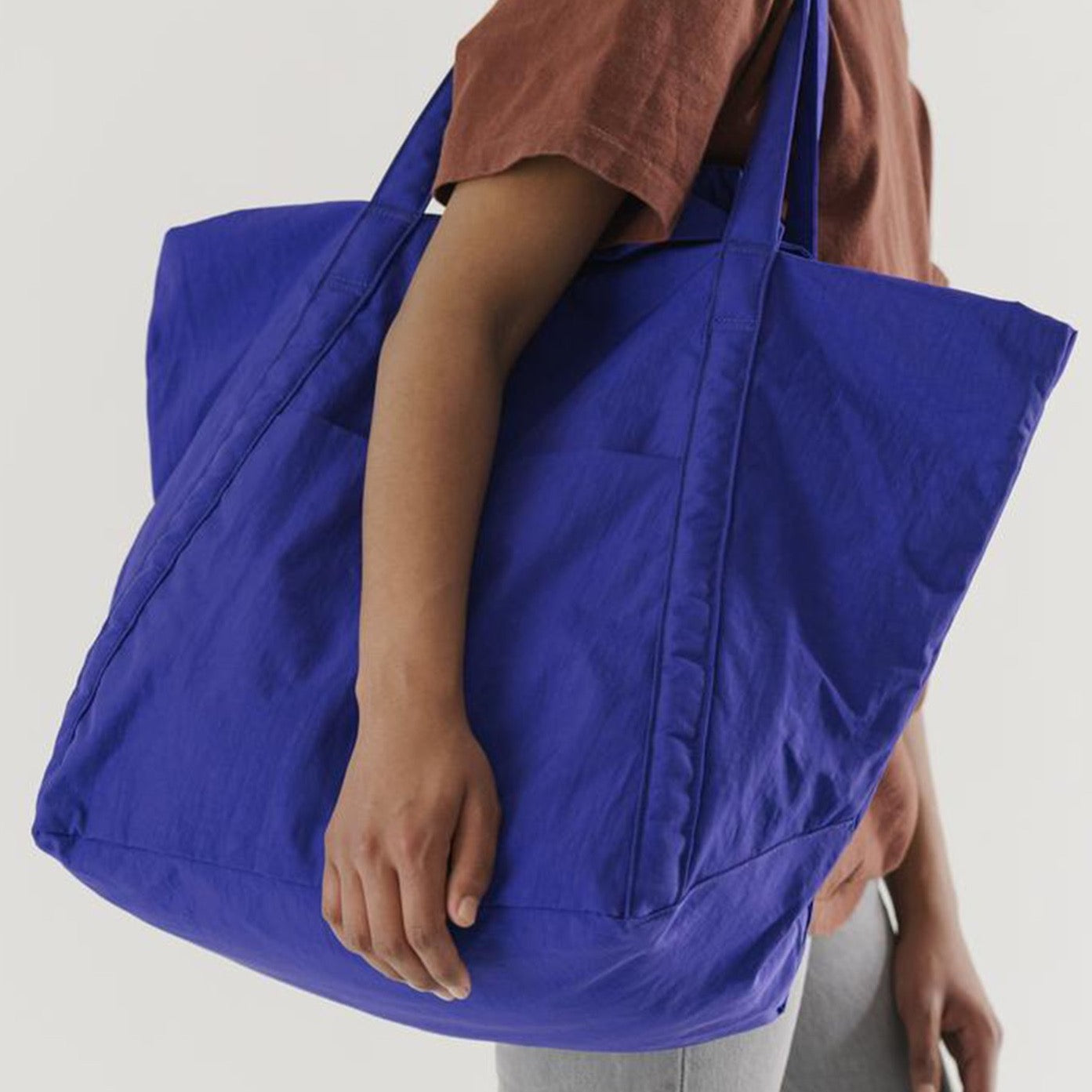 
                  
                    TRAVEL CLOUD Schwarze Tasche
                  
                