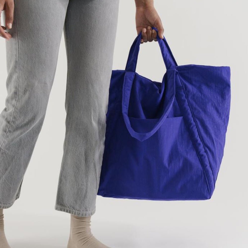 
                  
                    TRAVEL CLOUD Schwarze Tasche
                  
                