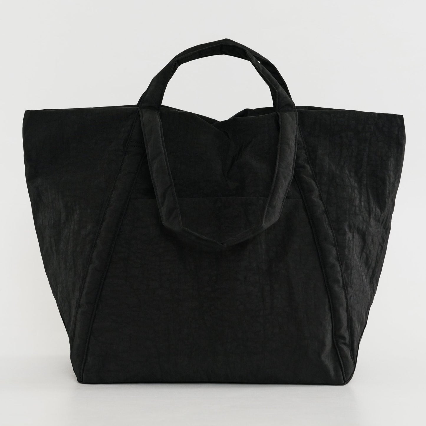 
                  
                    TRAVEL CLOUD Schwarze Tasche
                  
                