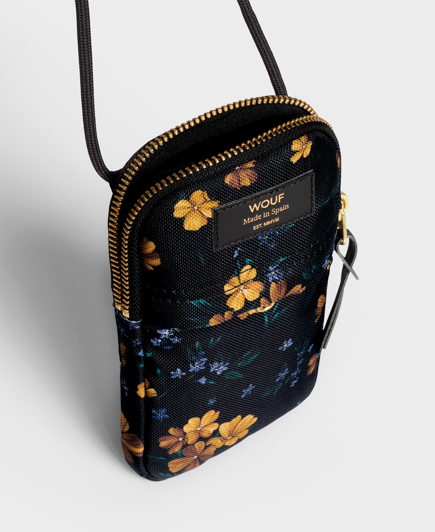 
                  
                    ADELE Handytasche
                  
                