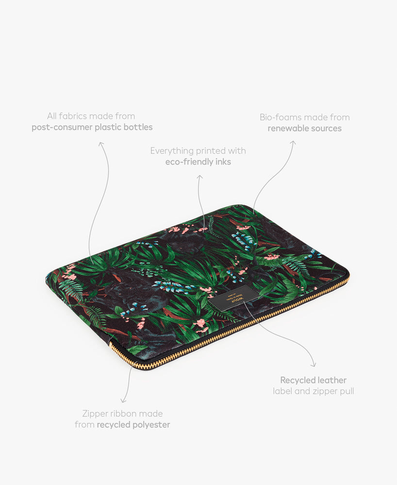 
                  
                    Janne Tablet Sleeve
                  
                