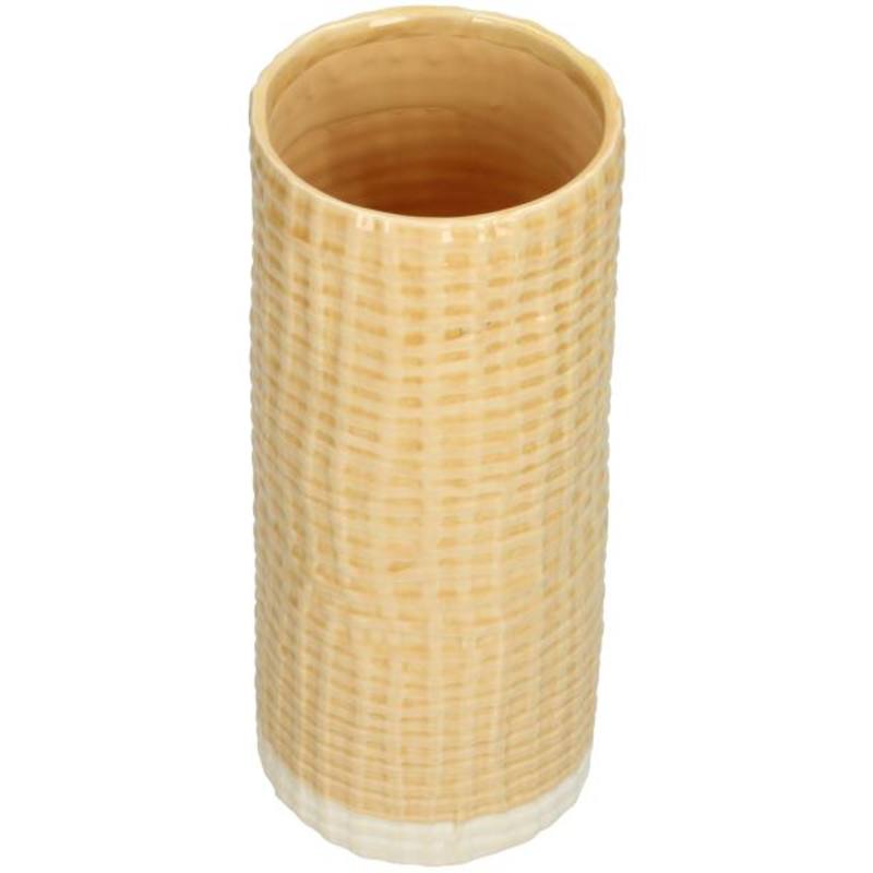 
                  
                    Gelbe Vase aus feinem Steingut
                  
                