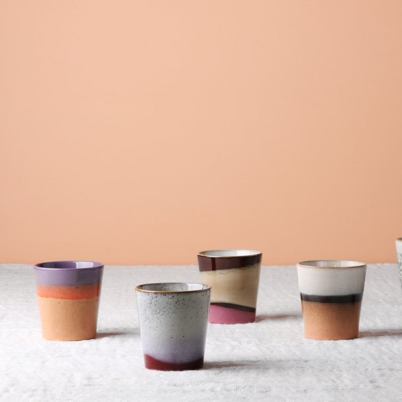 
                  
                    Sonnenuntergang 70er Keramik Kaffeebecher
                  
                