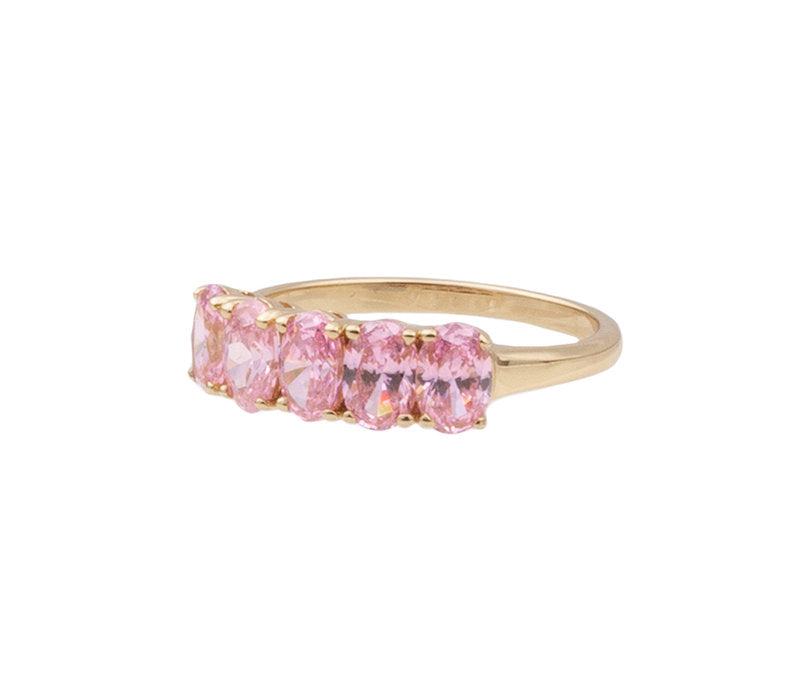 
                  
                    Ovaler hellrosa vergoldeter Ring
                  
                