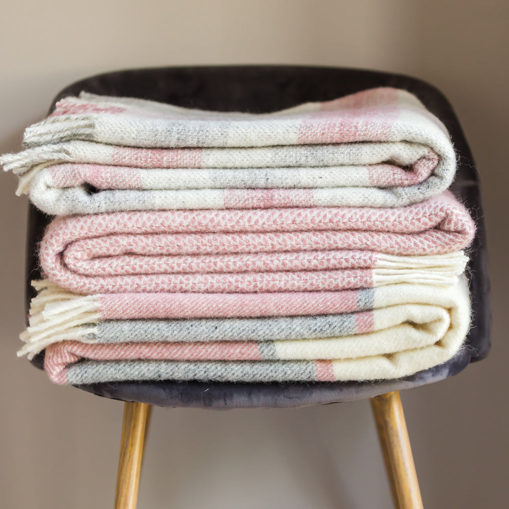 
                  
                    BEEHIVE Dusky Pink Pure New Wool Throw
                  
                
