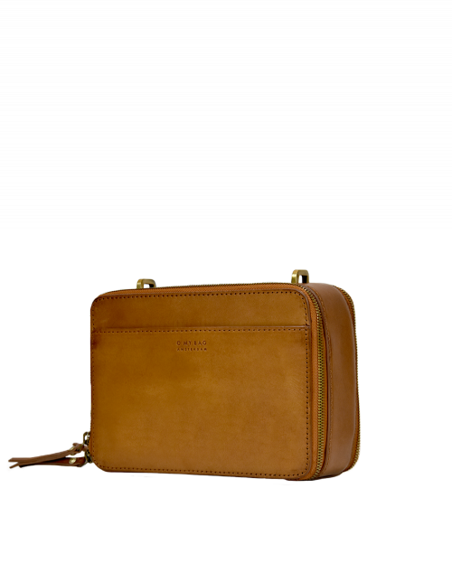 
                  
                    BEE'S Cognac Classic Leather Box Bag
                  
                