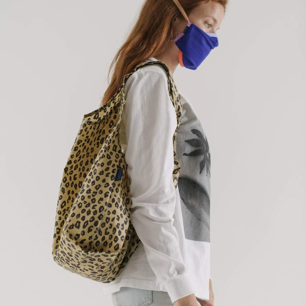 
                  
                    STANDARD BAGGU Honey Leopard Bag
                  
                