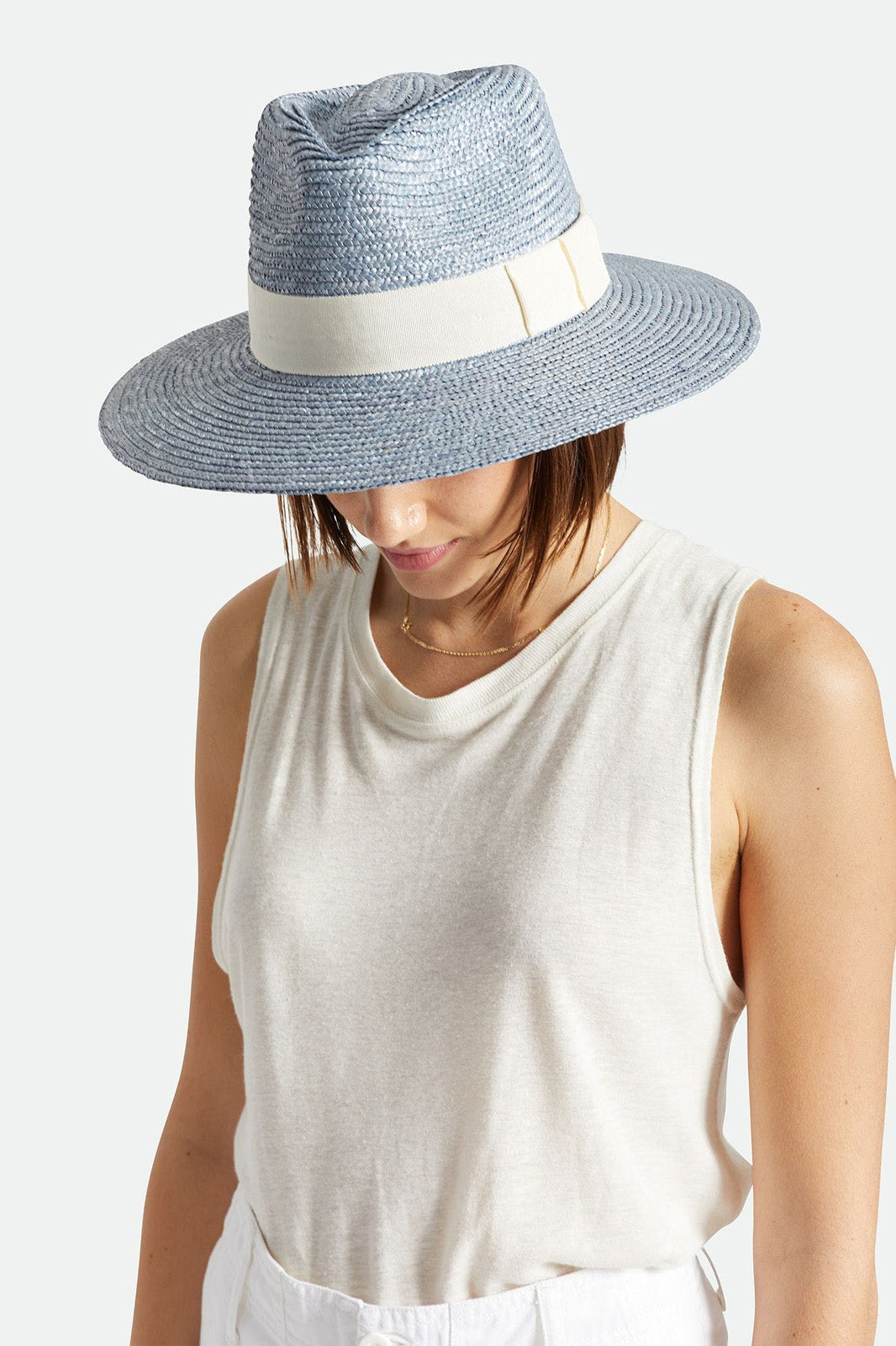 
                  
                    JOANNA Haze Blauer Hut mit kurzer Krempe
                  
                