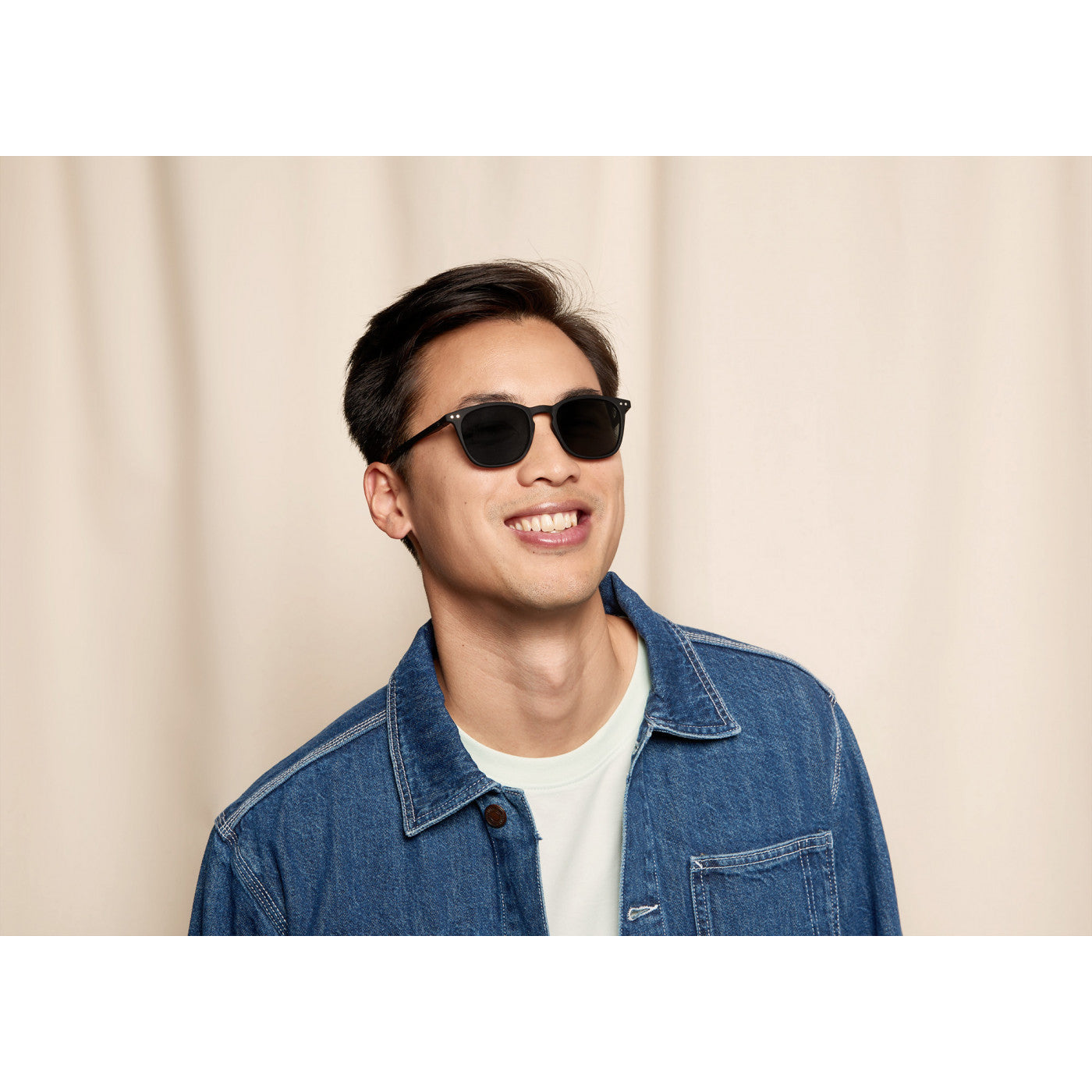 
                  
                    #E Kaki Green Sunglasses
                  
                