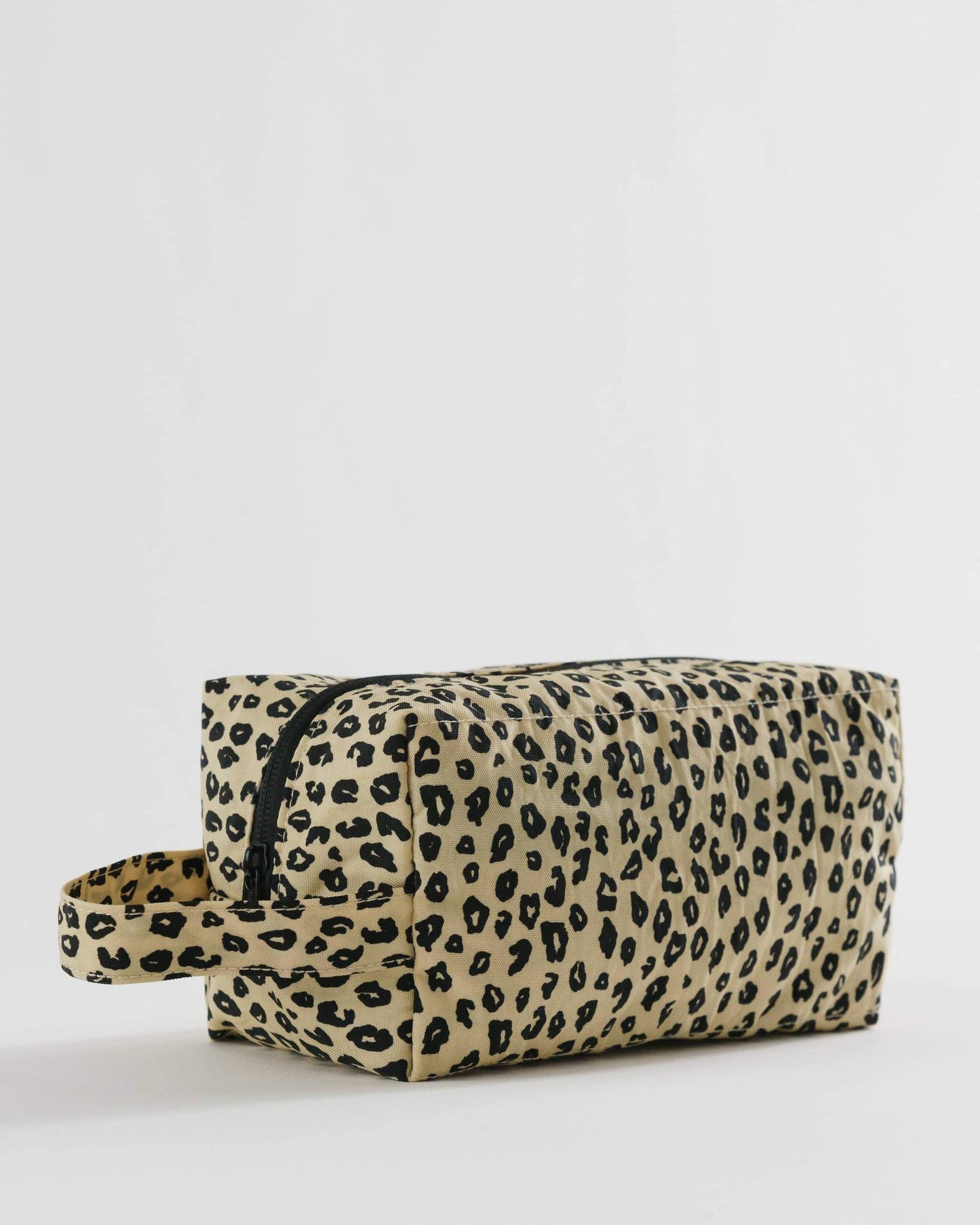 
                  
                    DOPP KIT Honey Leopard Tasche
                  
                