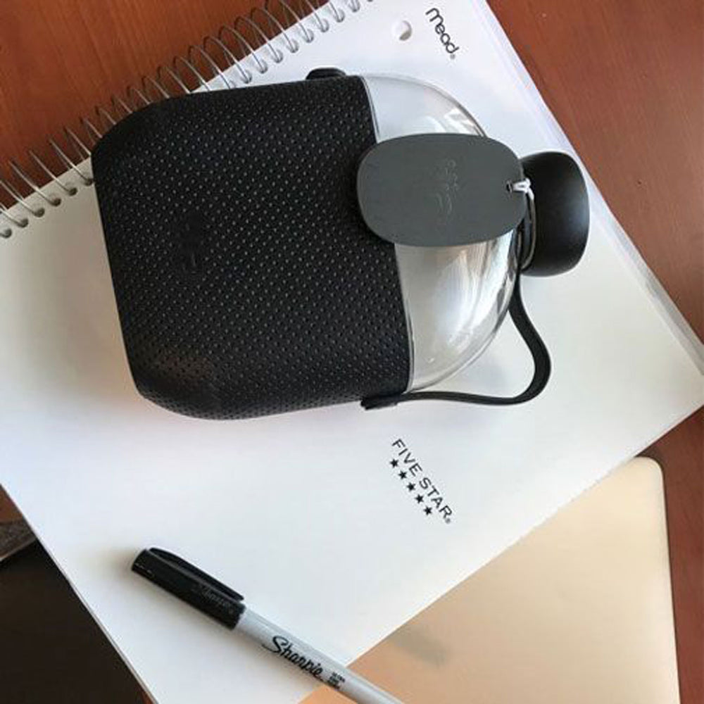 
                  
                    650ml Midnight Black Water Bottle
                  
                