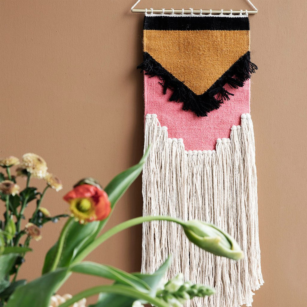 
                  
                    Pink, Black &amp; Camel Columbine Wandkunst
                  
                