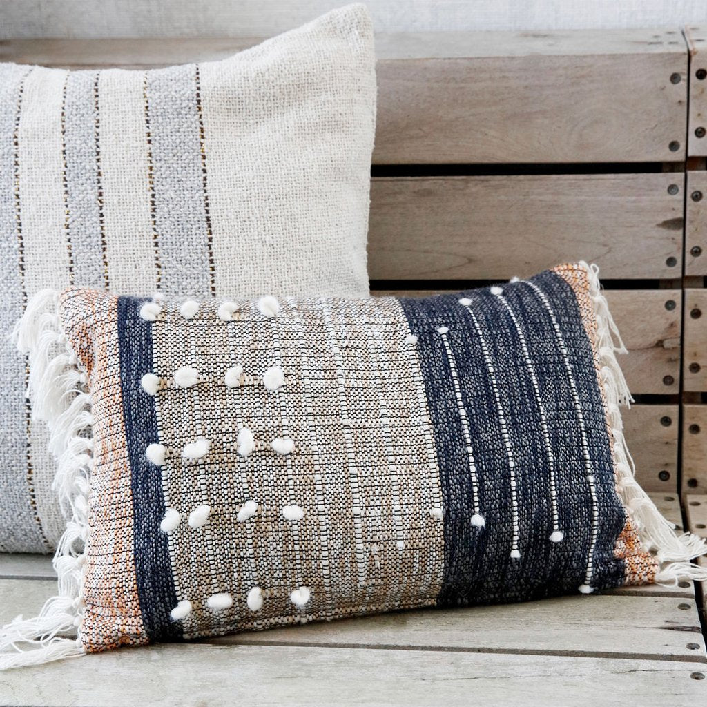 
                  
                    Details Cushion
                  
                