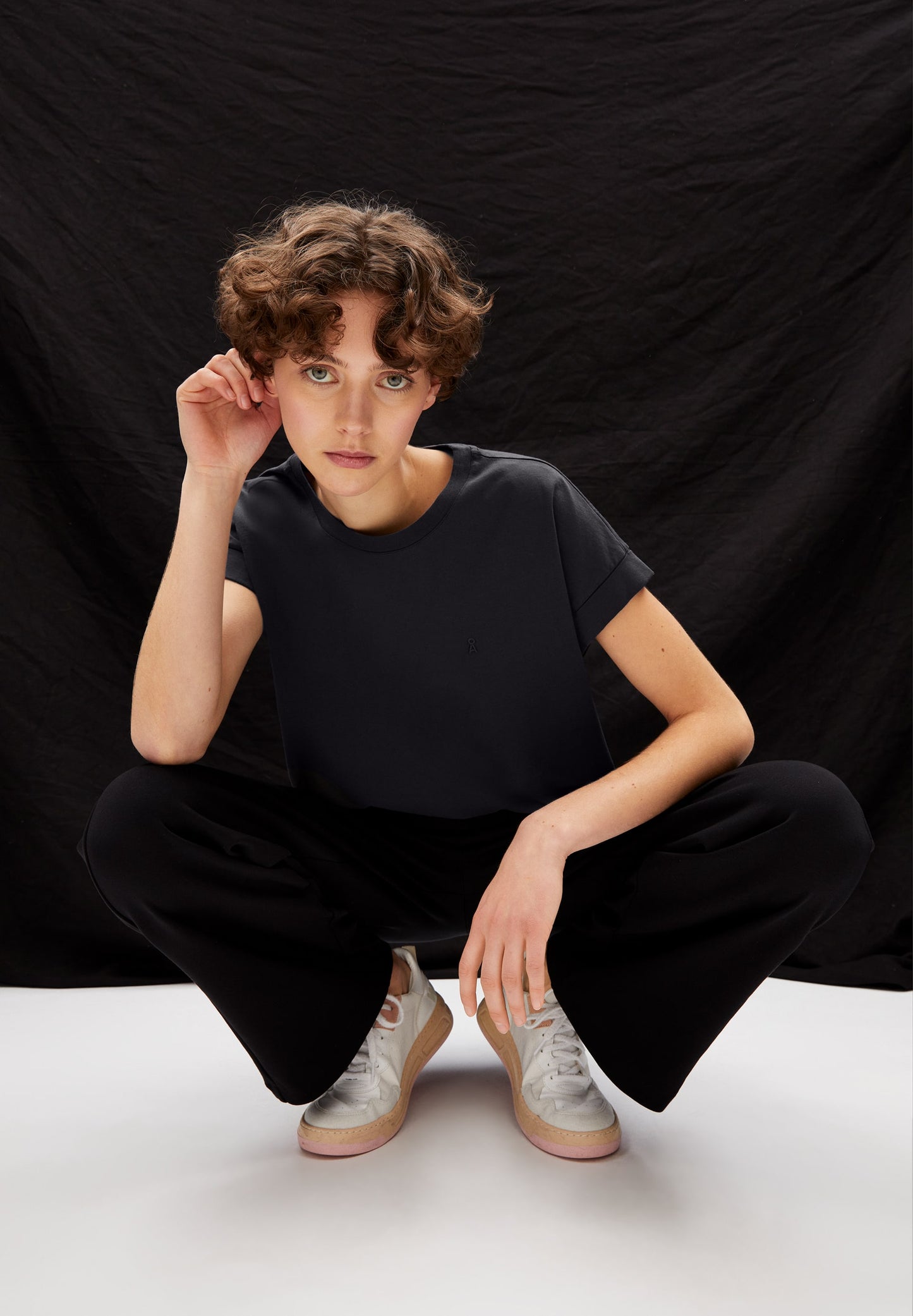 
                  
                    IDAA Graphit-T-Shirt
                  
                