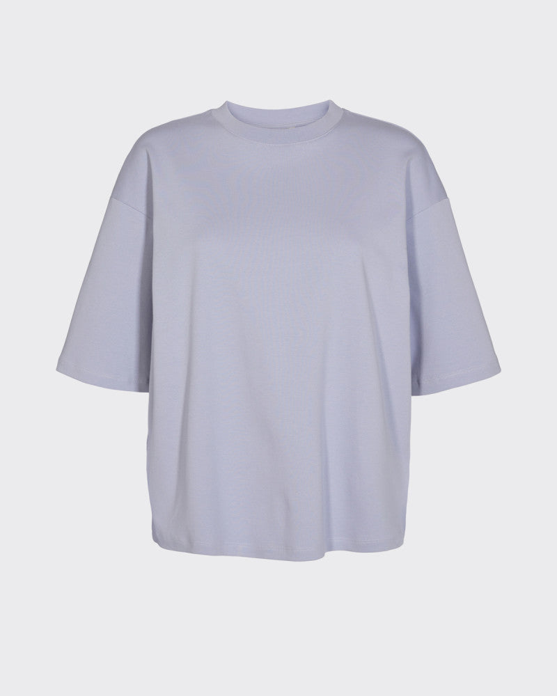 
                  
                    AARHUSI Languid Lavendel T-Shirt aus Bio-Baumwolle
                  
                