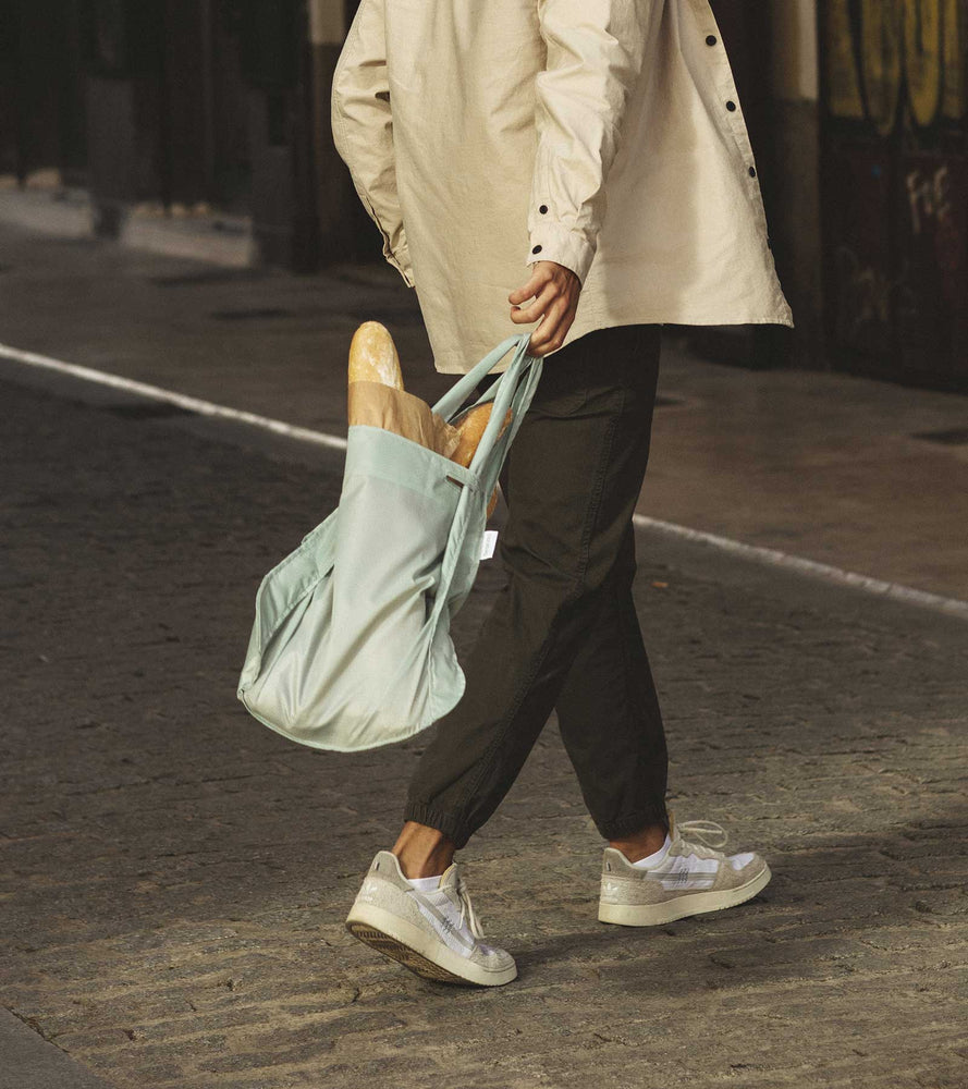 
                  
                    Salbei recycelte Tasche
                  
                