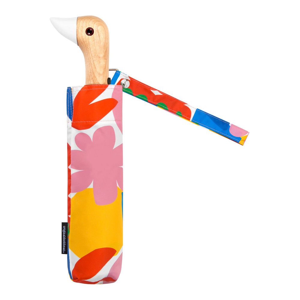 
                  
                    Kompakter, umweltfreundlicher und windfester Regenschirm von Matisse
                  
                