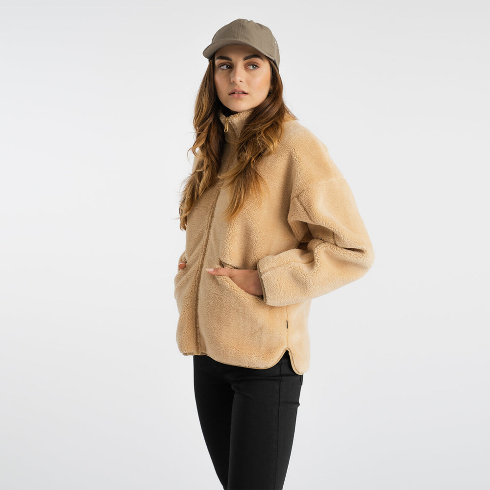 
                  
                    Khakifarbene Teddyjacke
                  
                