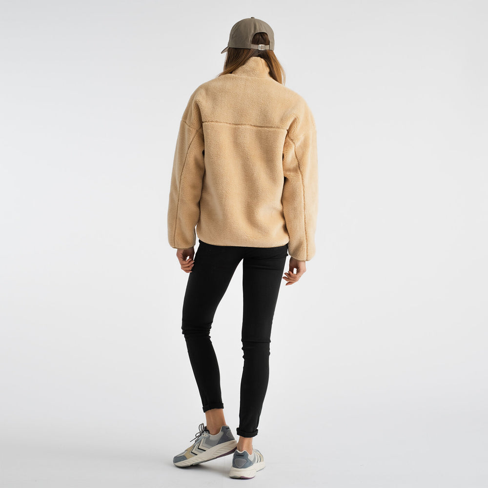 
                  
                    Khakifarbene Teddyjacke
                  
                