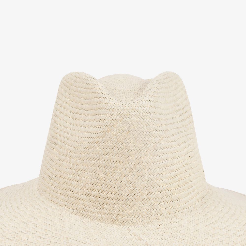 
                  
                    Beige Aguacate Hut
                  
                
