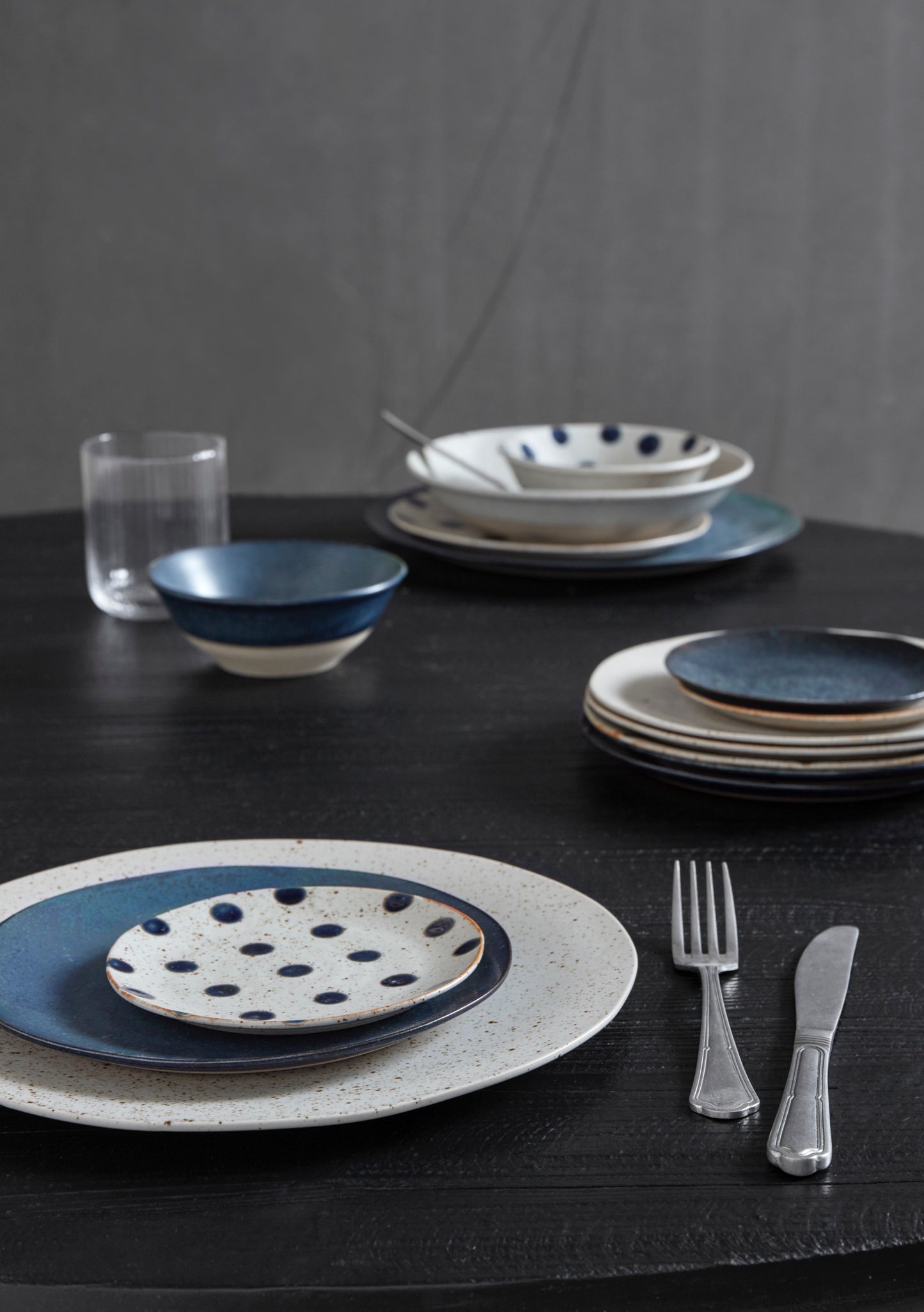 
                  
                    GRAINY Small Dark Blue Plate
                  
                