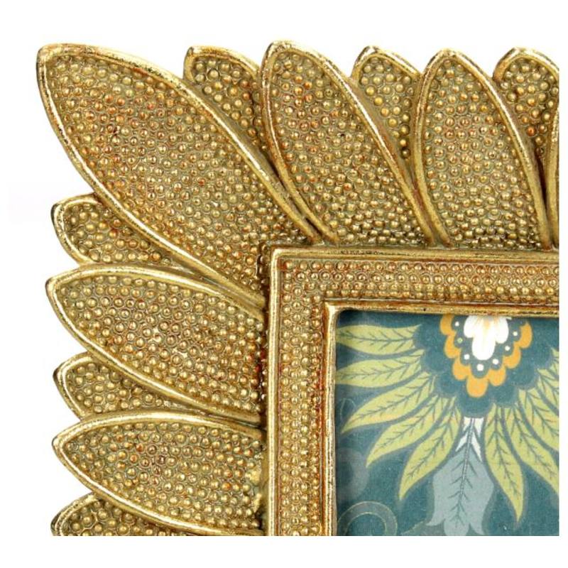 
                  
                    Gold Feather Photo Frame
                  
                